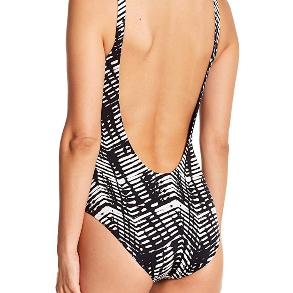 Macrame One Piece - Picture 5 of 7